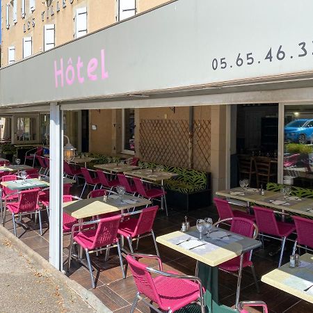 Hotel Les Tilleuls De Pareloup A Salles-Curan Exteriér fotografie