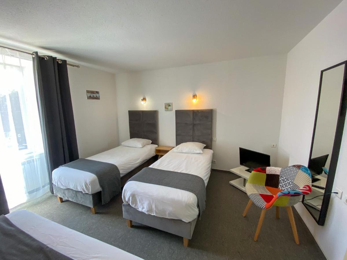 Hotel Les Tilleuls De Pareloup A Salles-Curan Exteriér fotografie