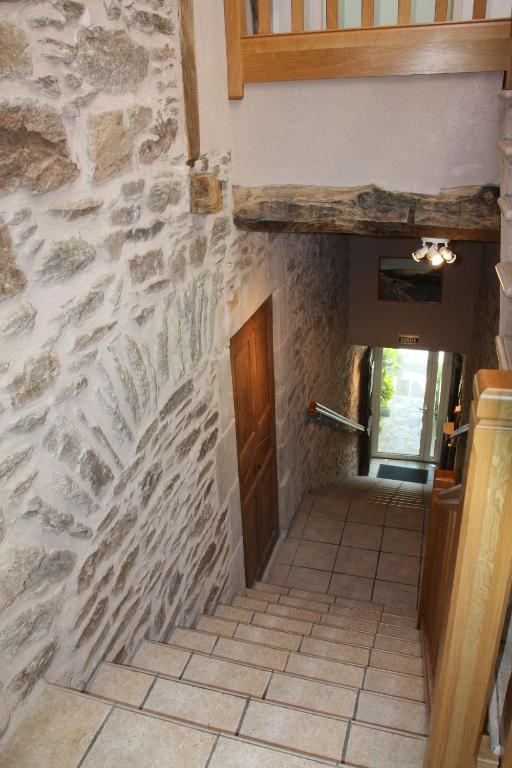 Hotel Les Tilleuls De Pareloup A Salles-Curan Exteriér fotografie